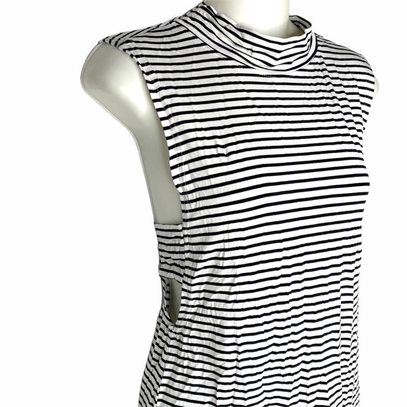 Striped & Stretchy Cutout Top - Picture 1 of 15